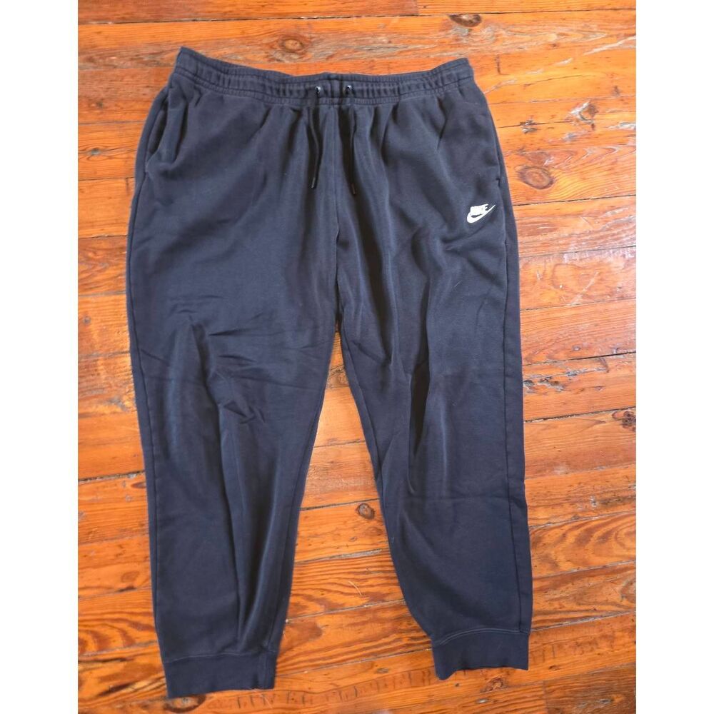 Nike Essential Fleece Black Joggers